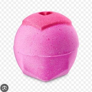 Lush Whispering Heart Bath Bomb